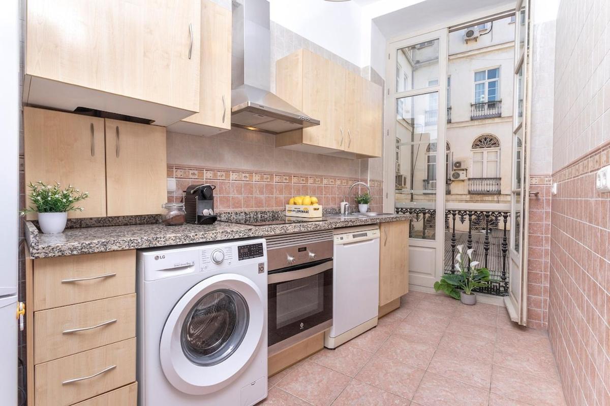 -Malagasunapts- Historic Heart Of Malaga Aa Wifi Exterior photo